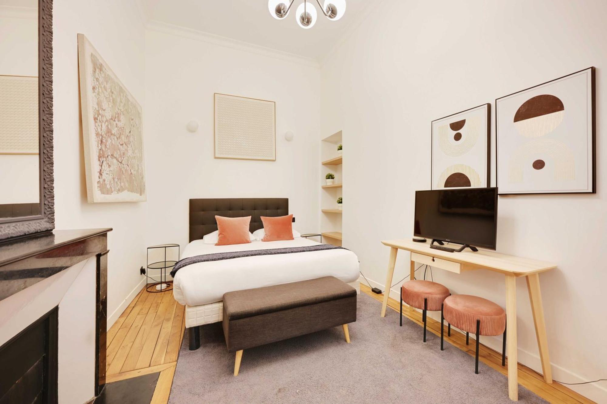 Beautiful Apt -1Br-4P- Tour Eiffel - Invalides Paris Bagian luar foto